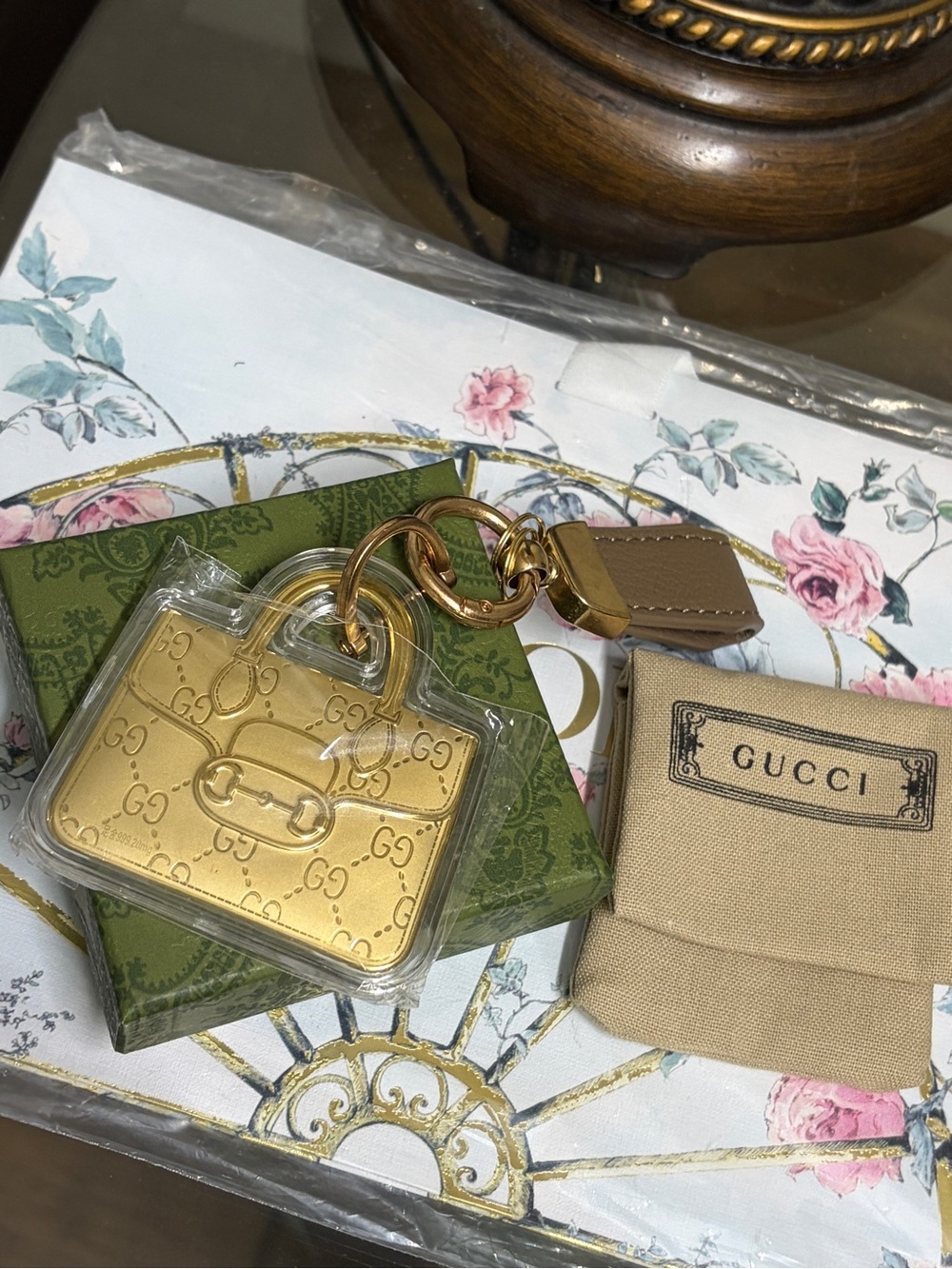 Gucci - Picture 3 of 4
